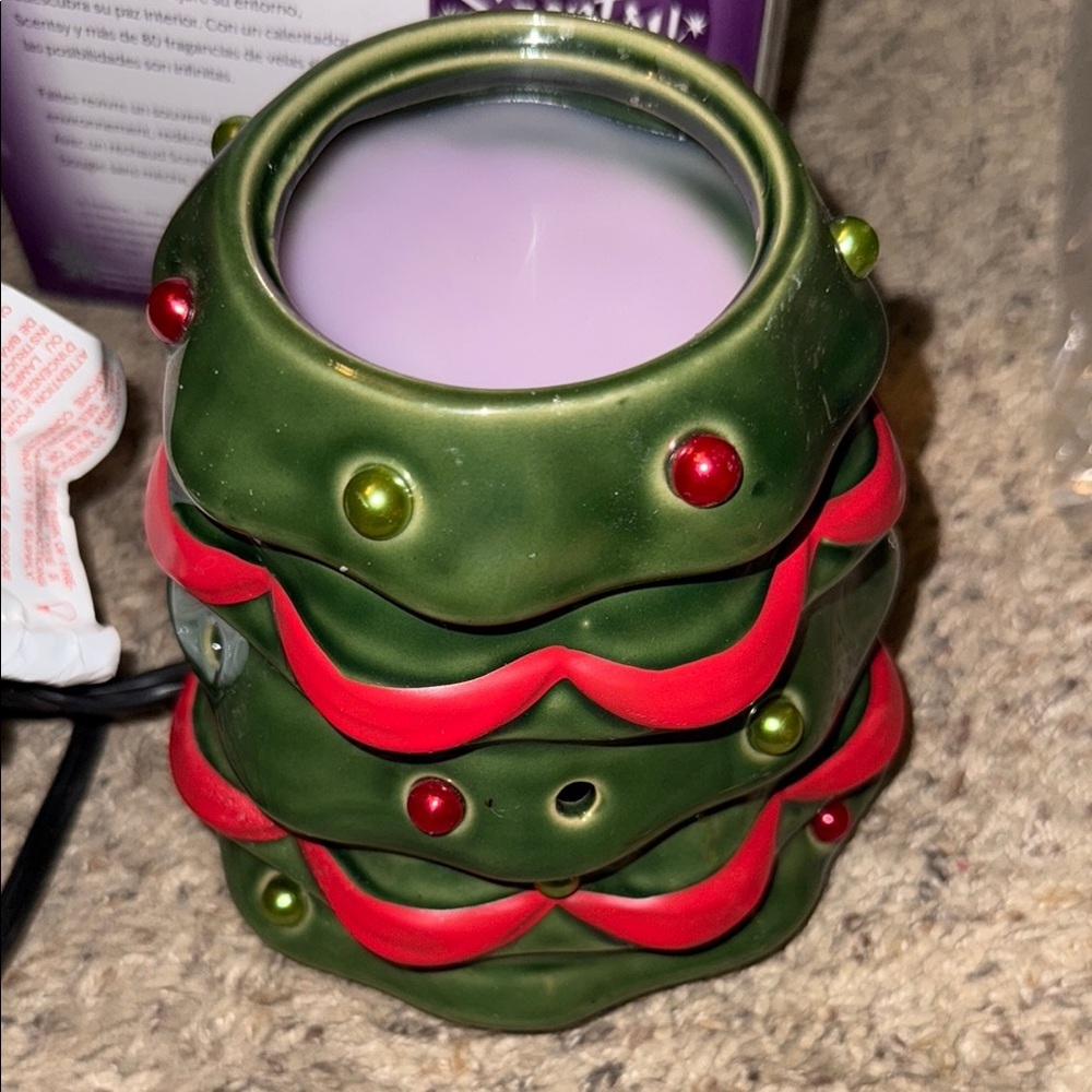 Scentsy Christmas Tree Warmer - Picture 4 of 5